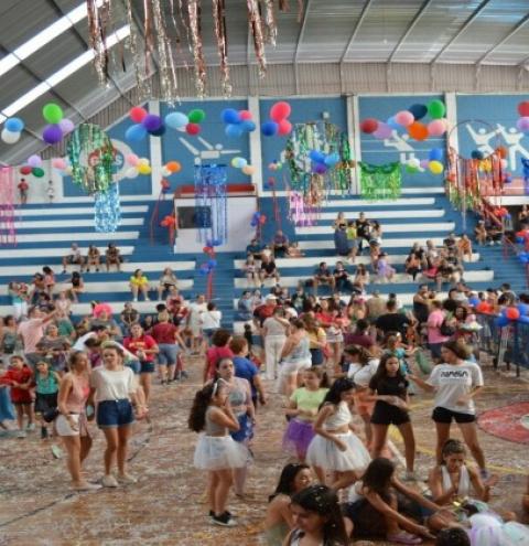 Grêmio União Sanroquense e Carlos Mello organizam Matinês de Carnaval